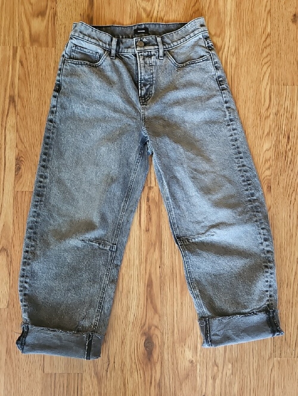 EXPRESS Women's Black Distressed Washed Denim Jeans